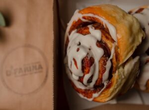 cinnamon roll para colorear